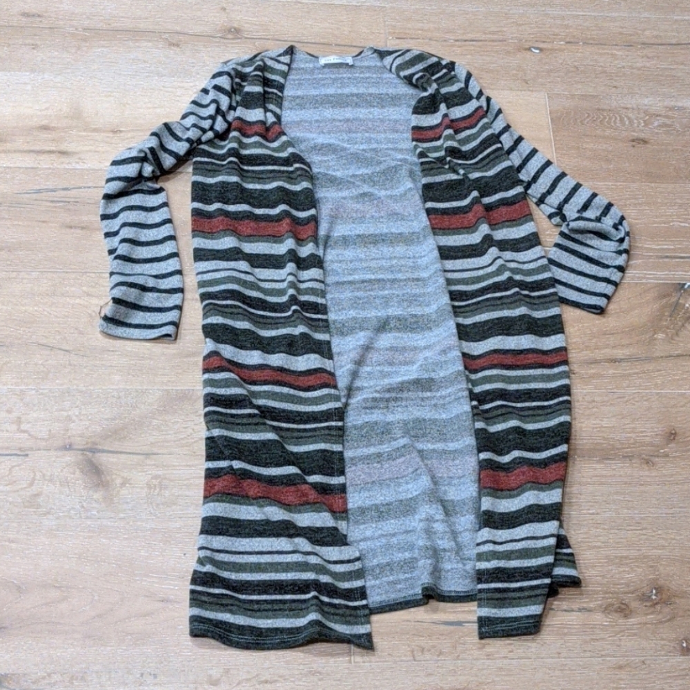 Size small duster cardigan like new
